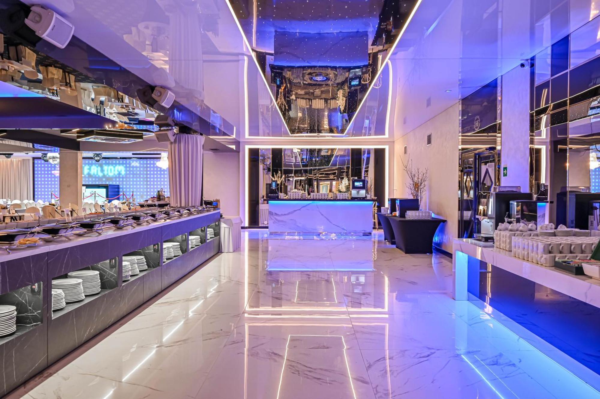Готель Faltom Gdynia 4*